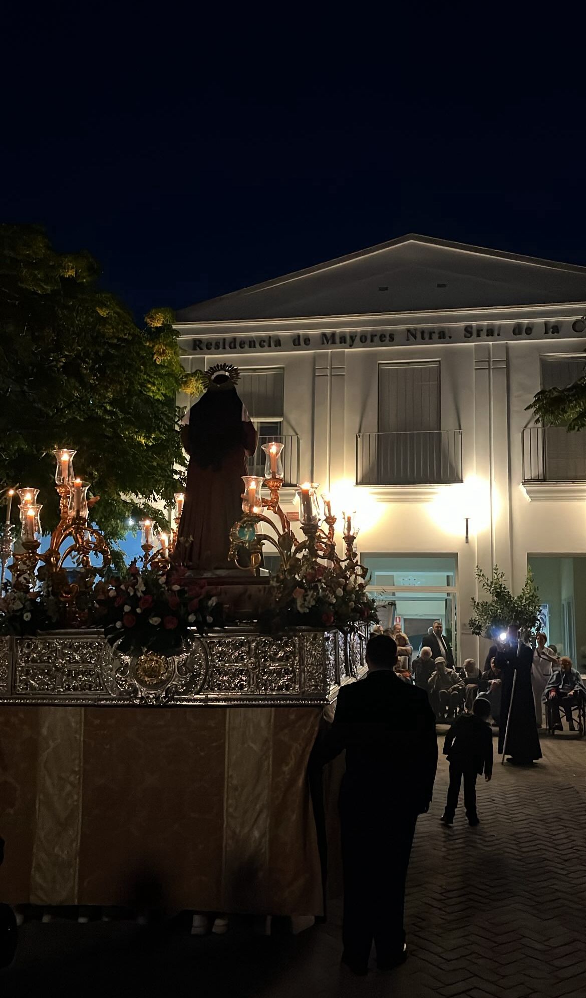 Grupo Joven Hermandad - Foto 1