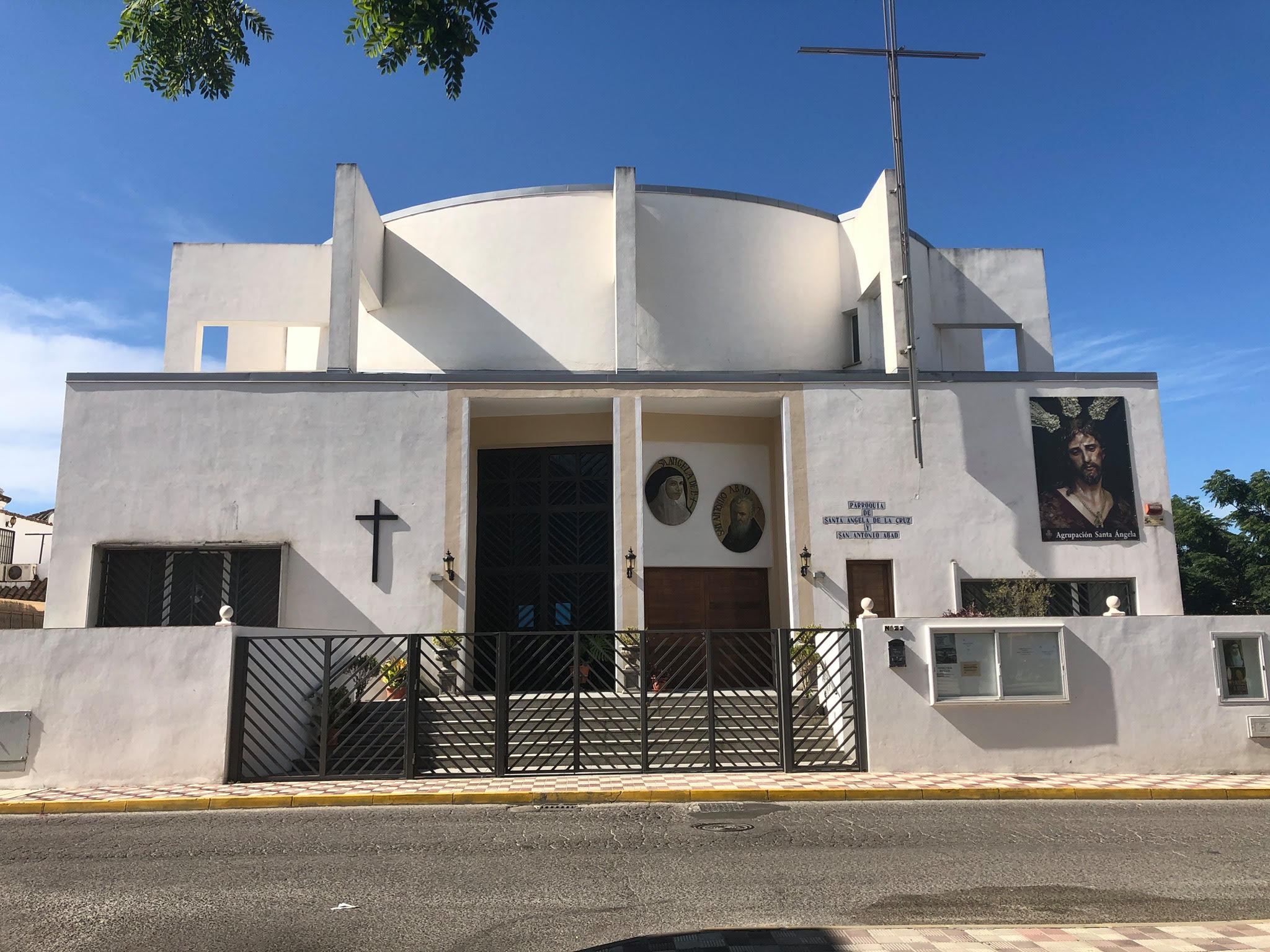 Imagen de la Parroquia de Santa Ángela de la Cruz y San Antonio Abad